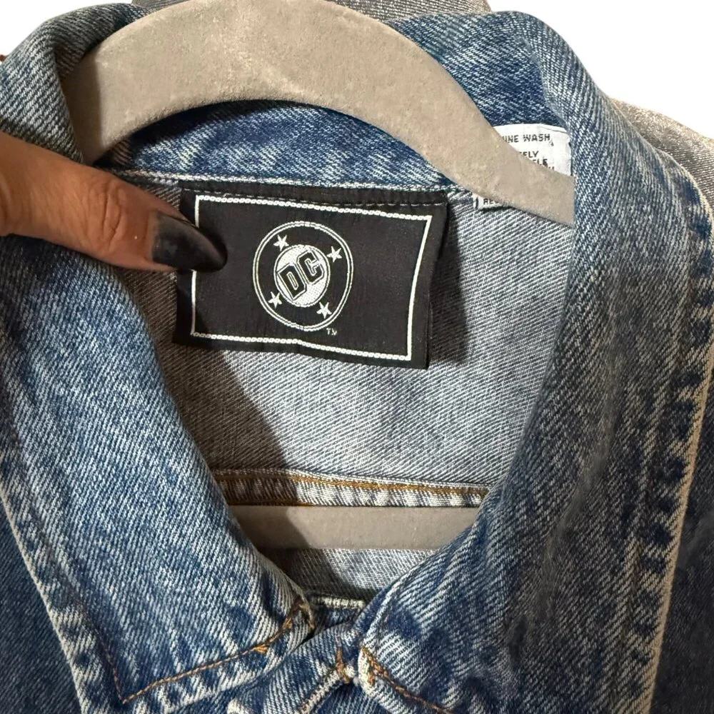 Vintage DC Superman Denim Vest Medium Mens Embroidered Man Of Steel Design - Picture 3 of 7